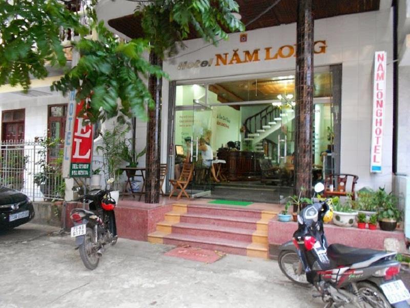 Nam Long Hotel *